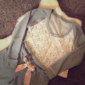 Boston Proper, Size Med, Jogger, Lace & 🎀 Ribbon